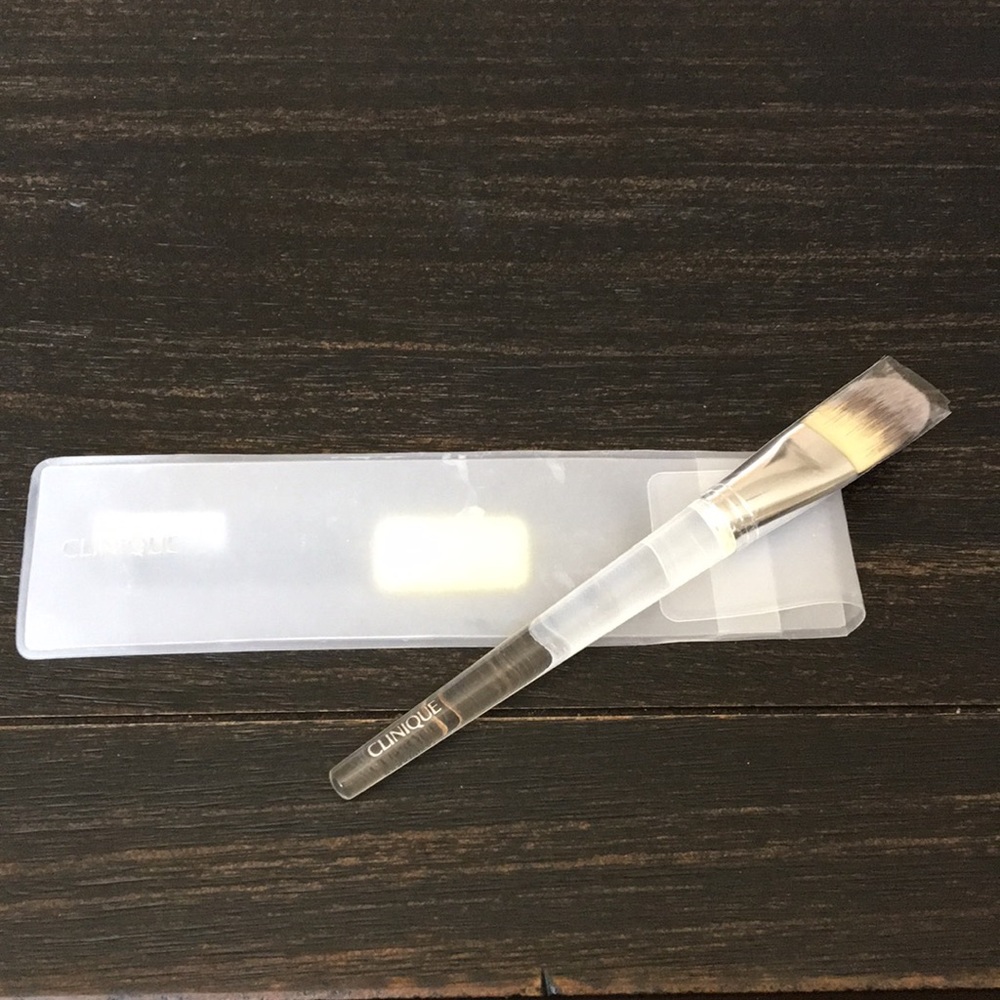 Brand New Foundation Brush